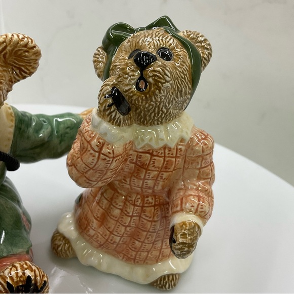 BEARWARE POTTERY SALT and Pepper Shakers, Boyds Bears Edition 2E Numbered - Picture 8 of 13
